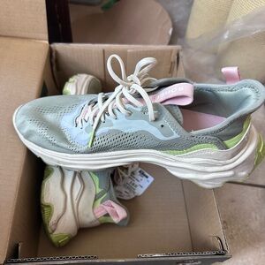 Nordstrom Twilight Chalk Sneakers with Pink Accents
